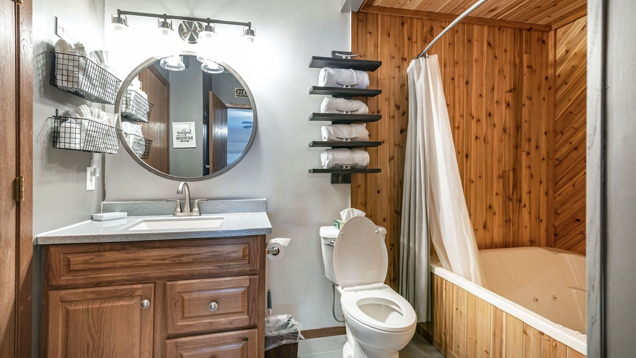 Photo of Bathroom in Lake Delton