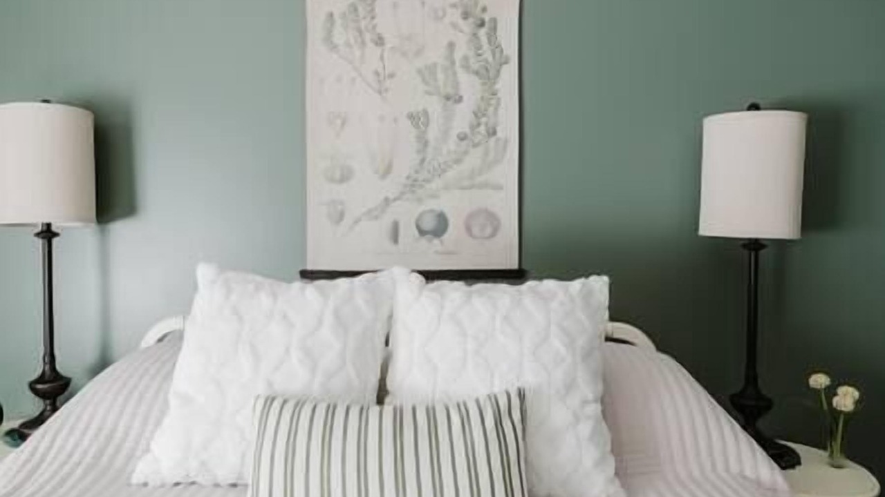 Photo of Bedroom in Huntington Mills