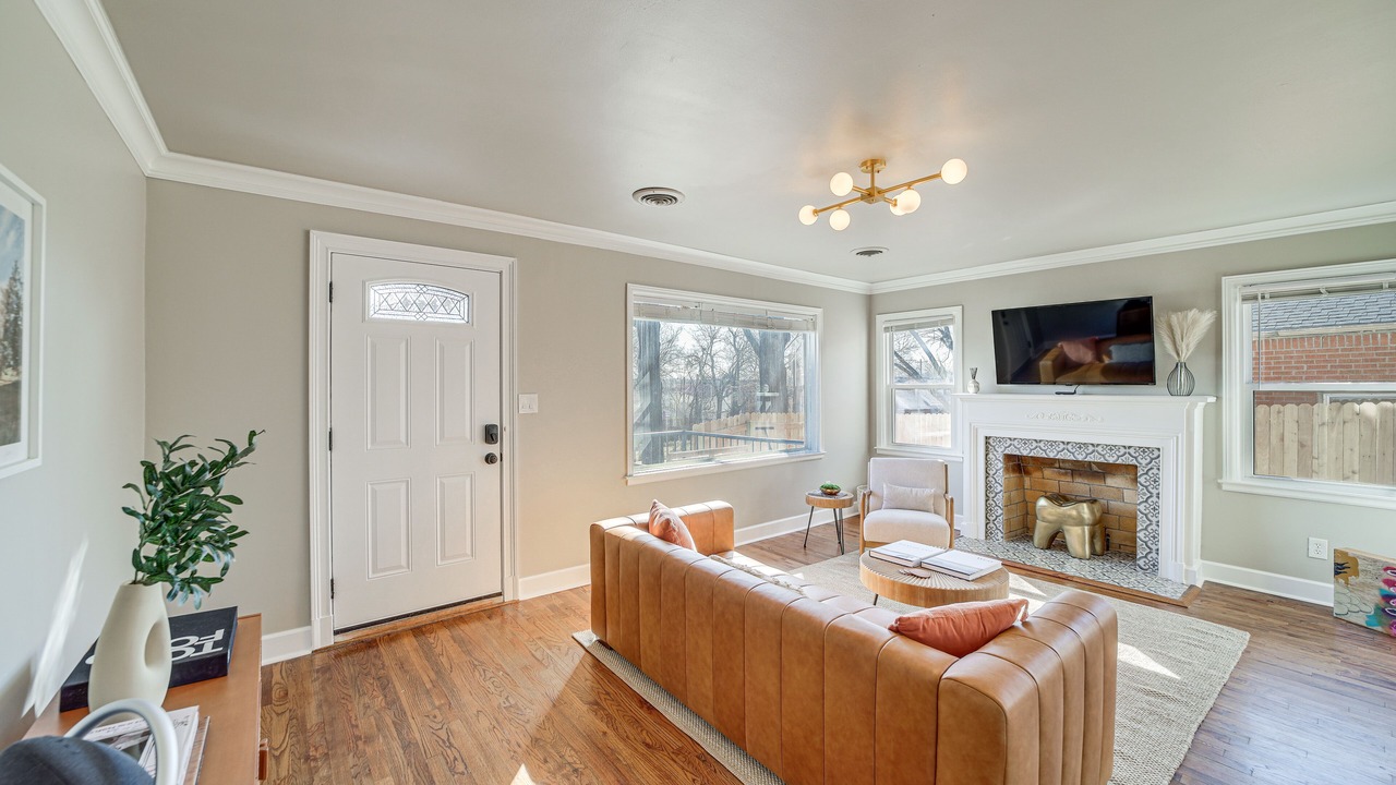 Photo of Livingroom in Tulsa