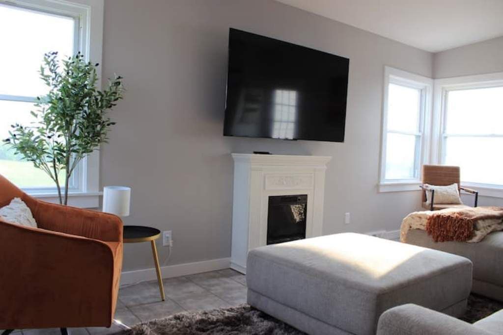 Photo of Livingroom in Jordan Township
