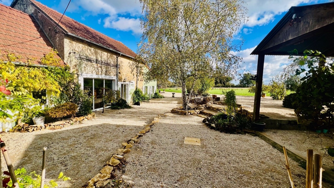 Photo of Outdoor in Saint-Pierre-le-Moutier