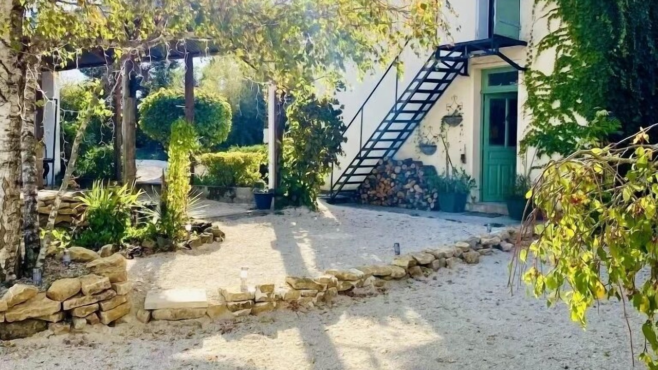 Photo of Outdoor in Saint-Pierre-le-Moutier