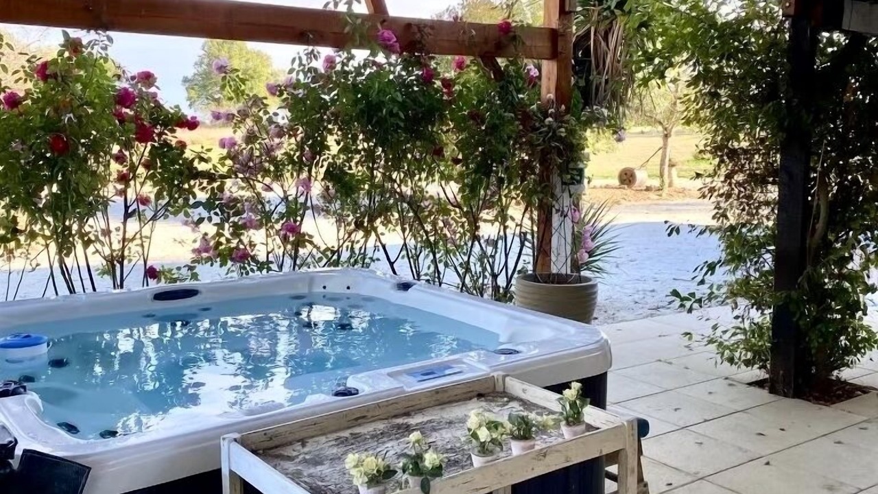 Photo of Patio Balcony in Saint-Pierre-le-Moutier