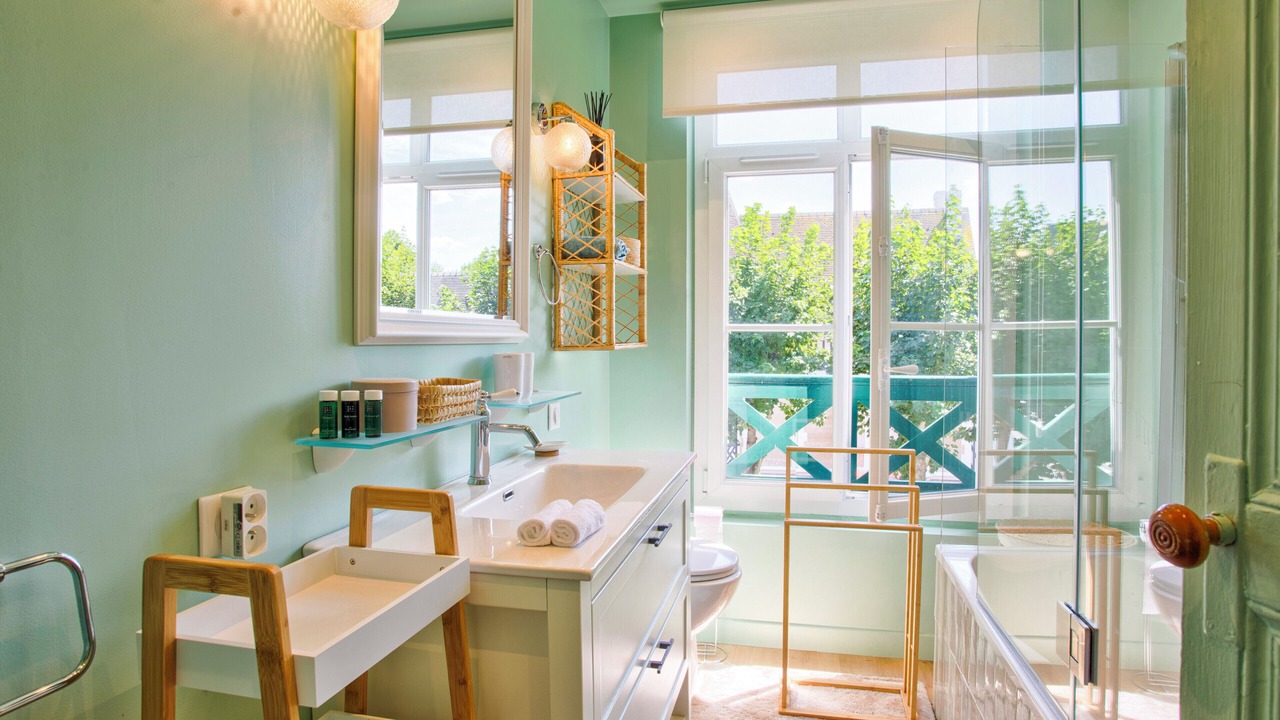 Photo of Bathroom in Deauville City Centre
