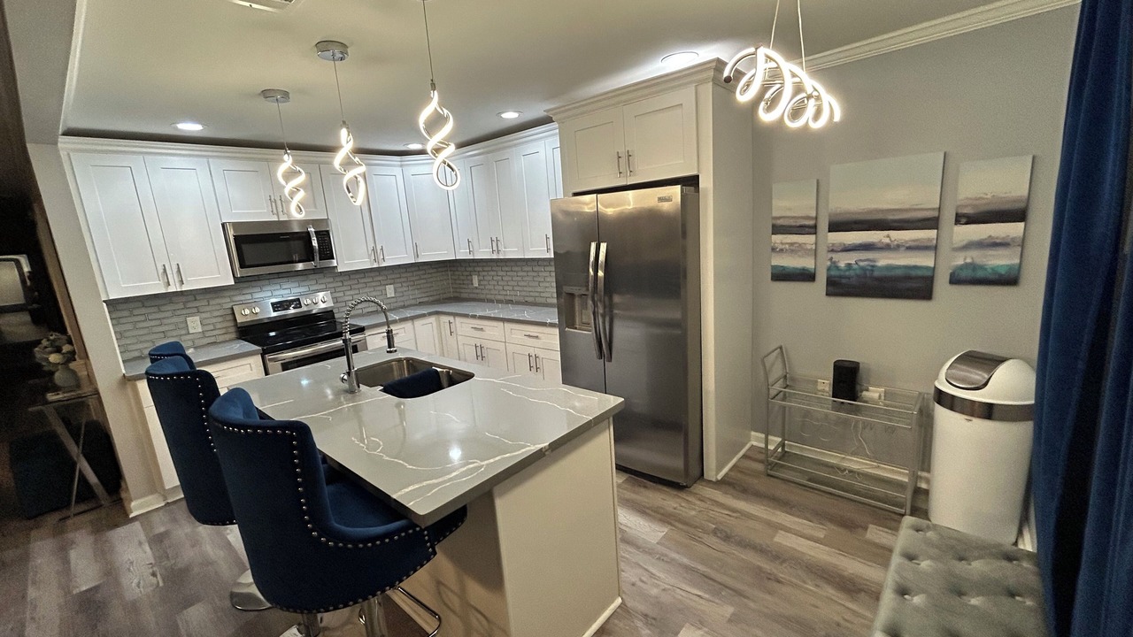Photo of Kitchen in Kenner - Louis Armstrong International Airport