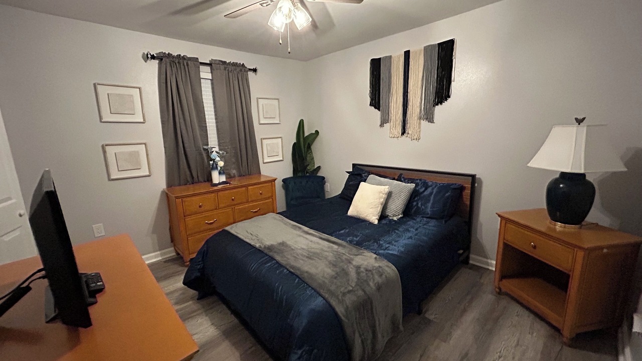 Photo of Bedroom in Kenner - Louis Armstrong International Airport