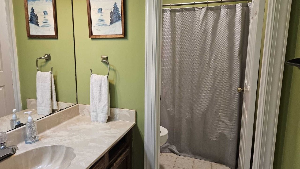 Photo of Bathroom in Cordova