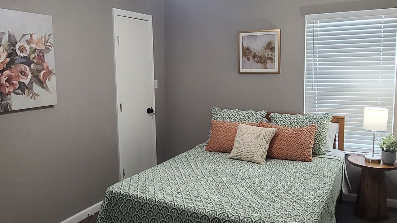 Photo of Bedroom in Junction