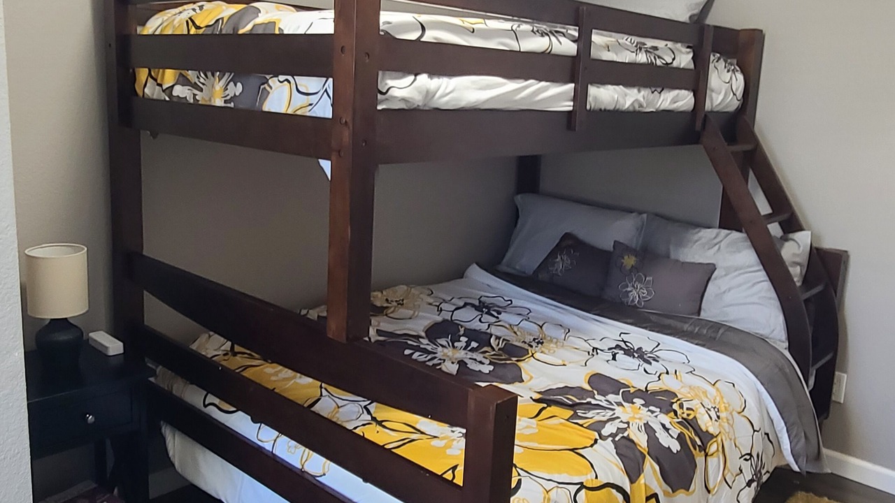 Photo of Bedroom in Junction