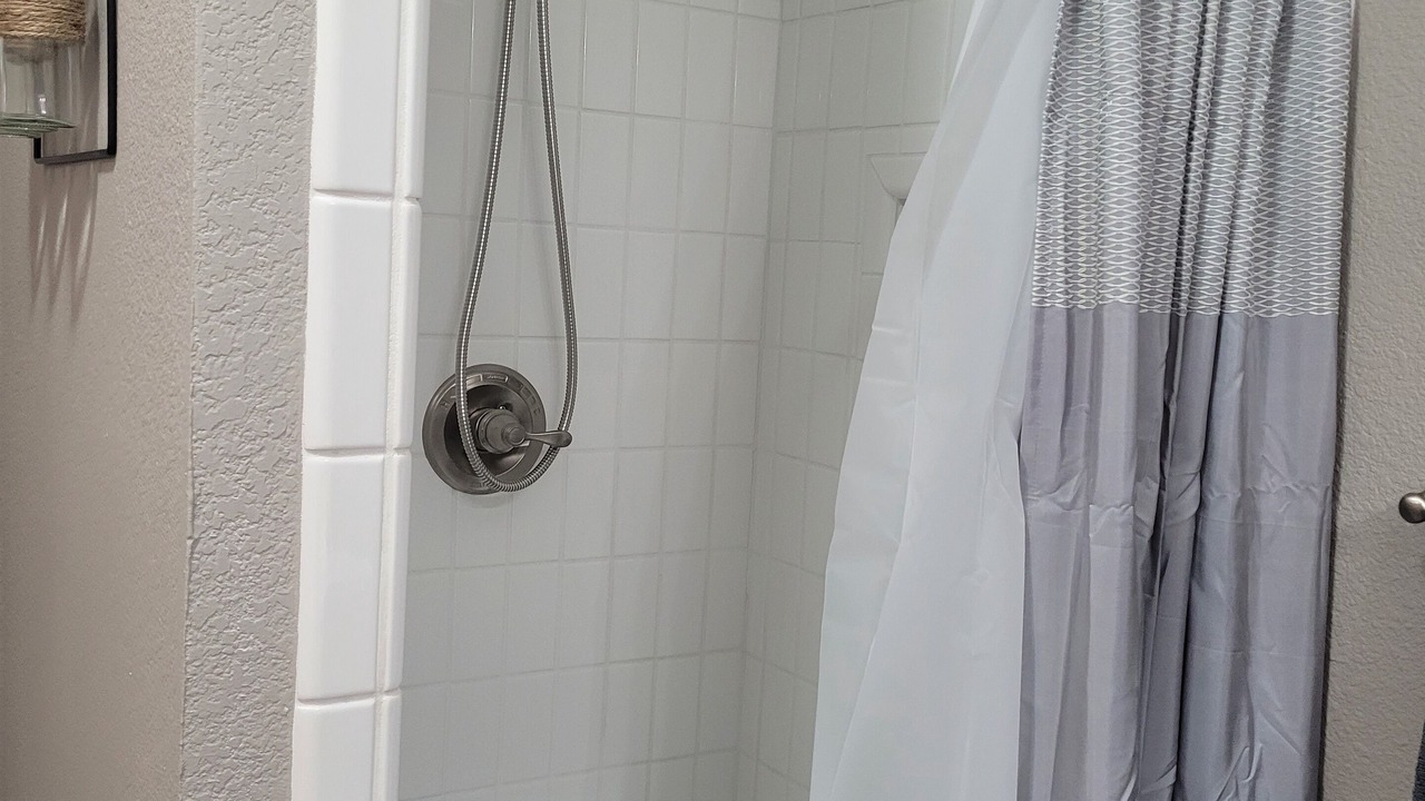 Photo of Bathroom in Junction