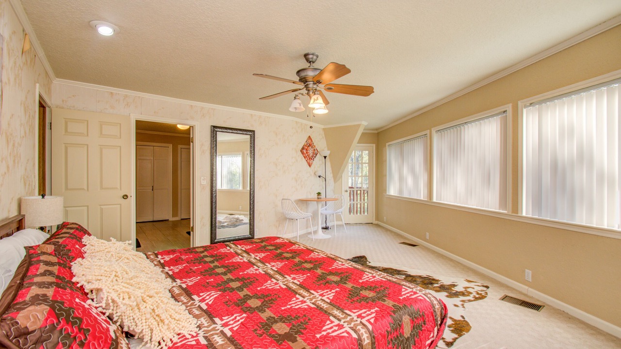 Photo of Bedroom in Texas Gulf Coast Region