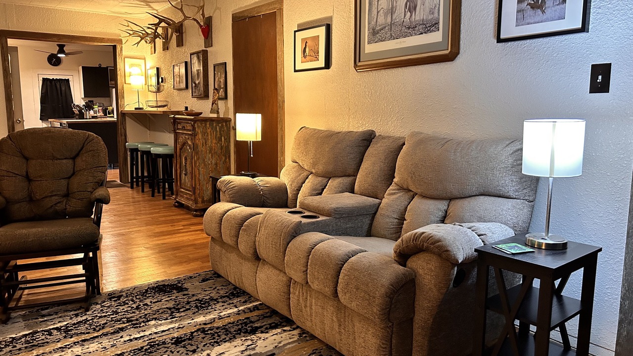 Photo of Livingroom in Smith County