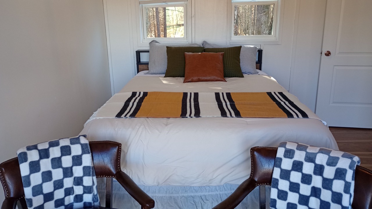 Photo of Bedroom in Adamsville