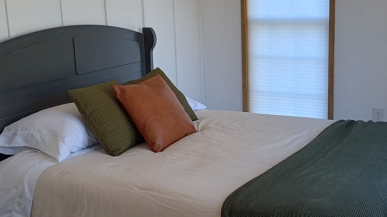 Photo of Bedroom in Adamsville