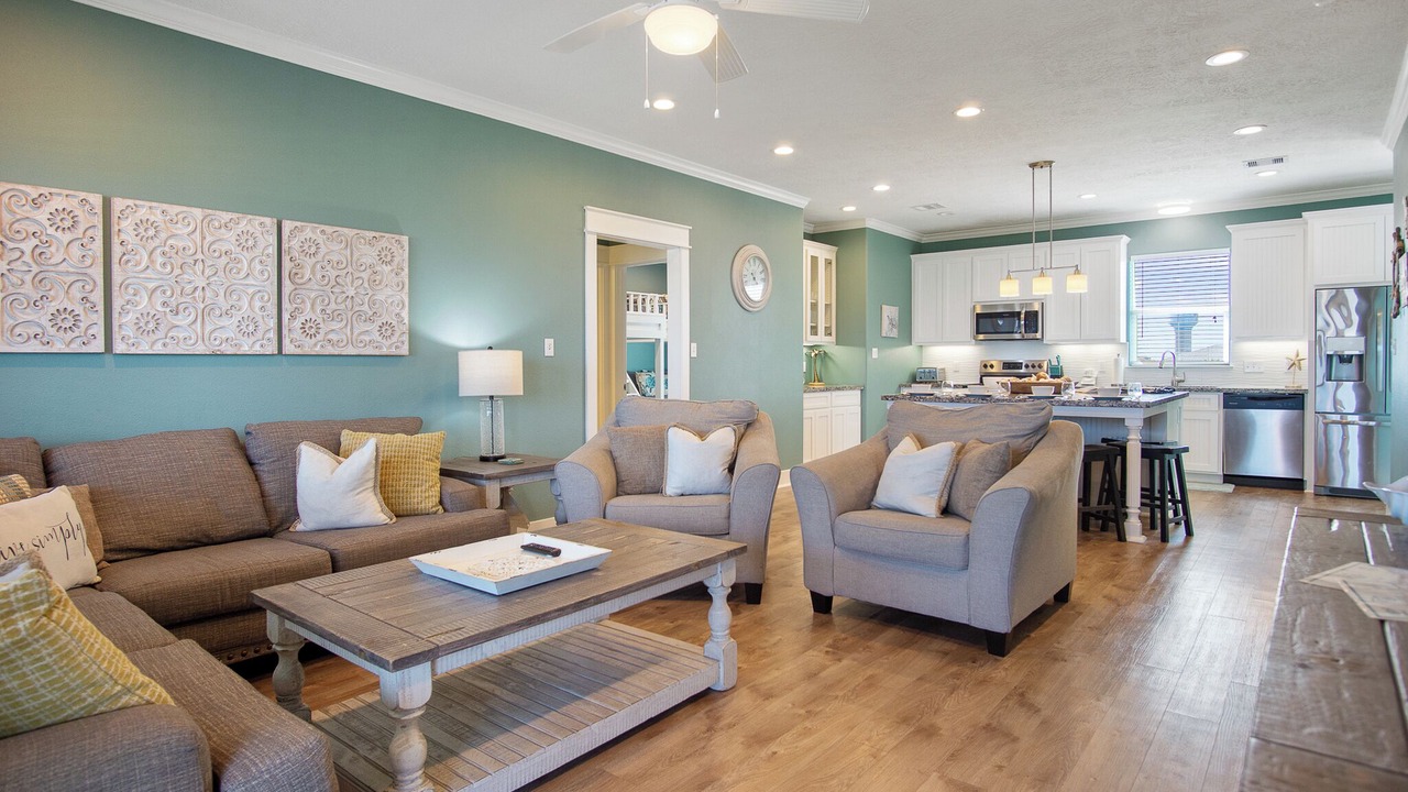 Photo of Bedroom in Crystal Beach