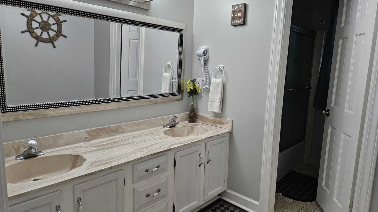 Photo of Bathroom in Cordova