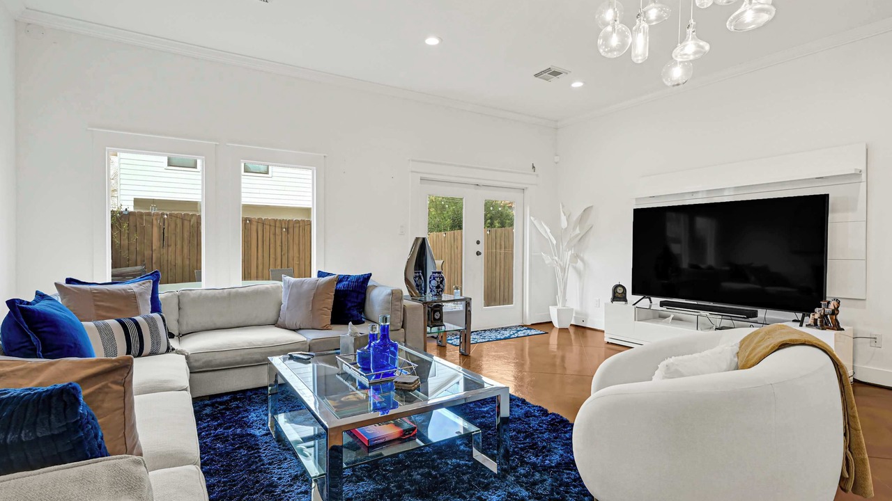 Photo of Bedroom in Washington Ave./ Memorial Park