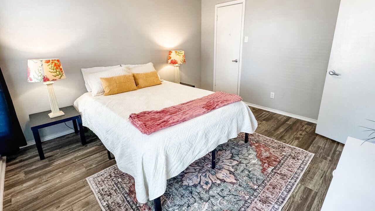 Photo of Bedroom in South Side