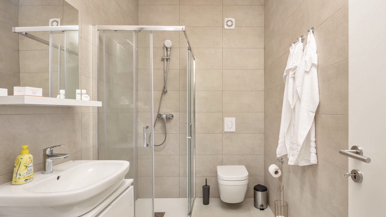 Photo of Bathroom in Plomin