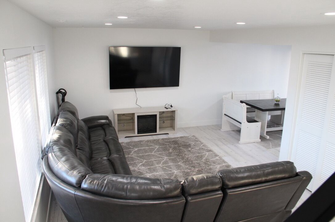 Photo of Livingroom in Centerville