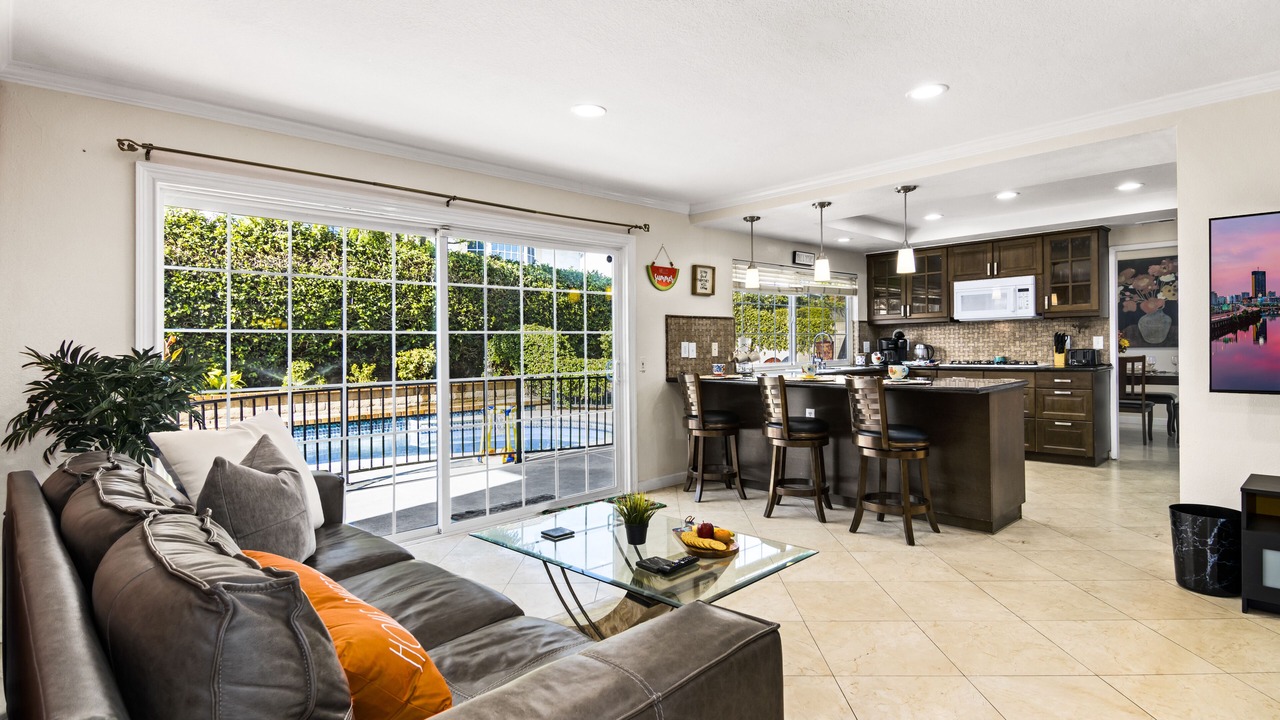 Photo of Livingroom in Fullerton
