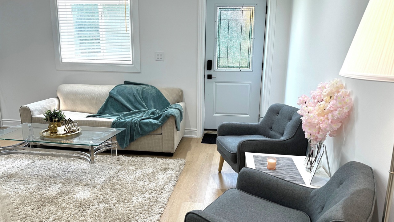 Photo of Livingroom in Richmond Hill