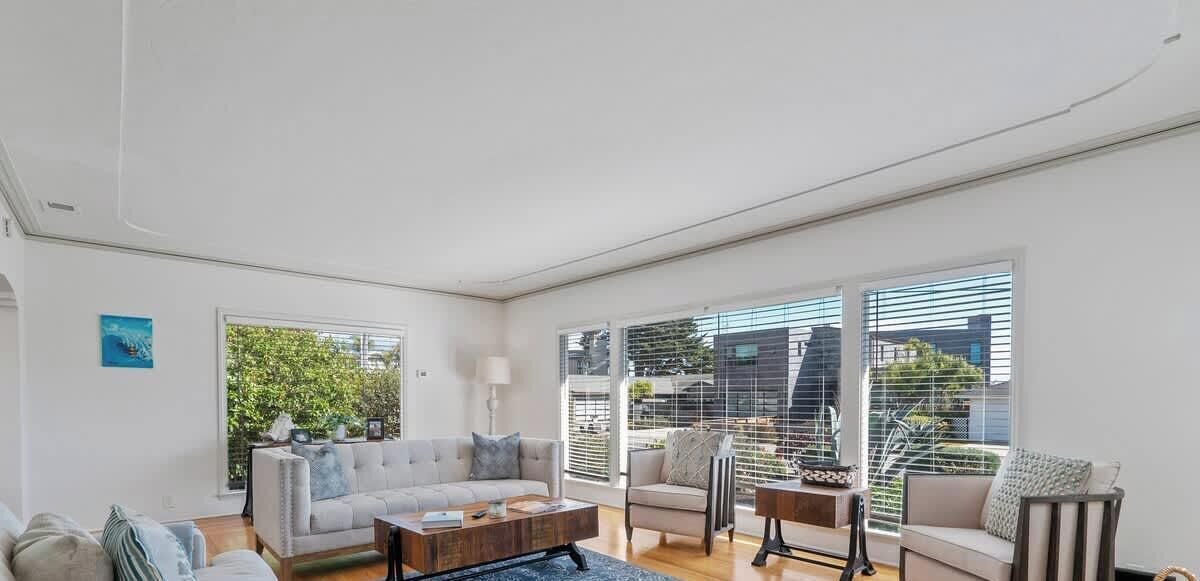 Photo of Livingroom in Opal Cliffs