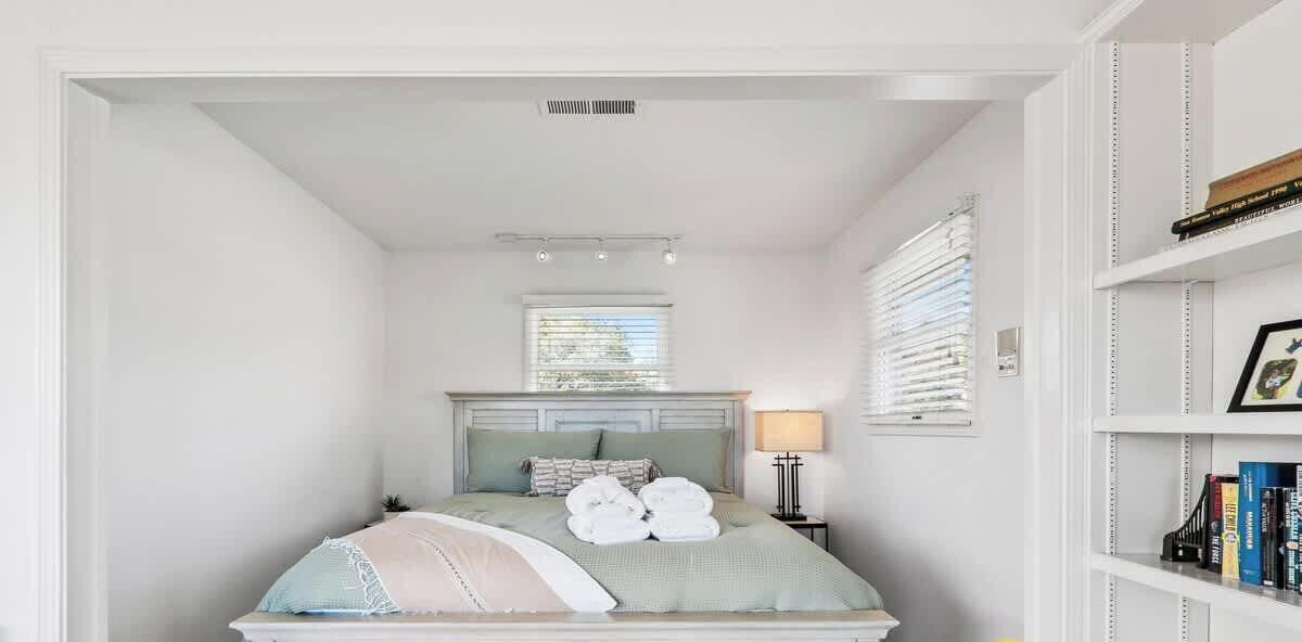 Photo of Bedroom in Opal Cliffs