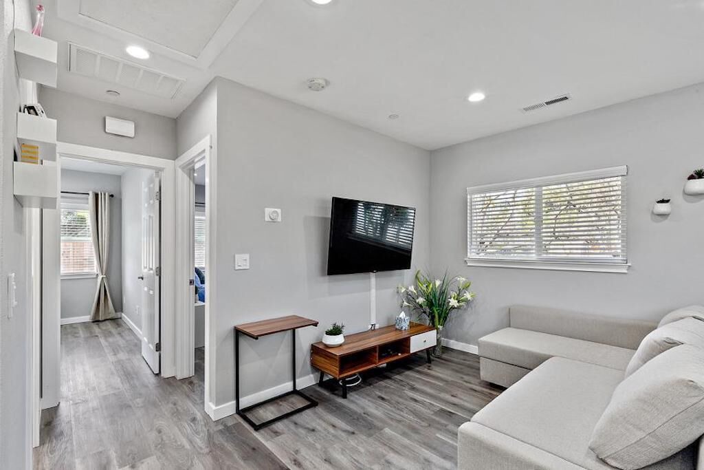 Photo of Livingroom in Mountain View