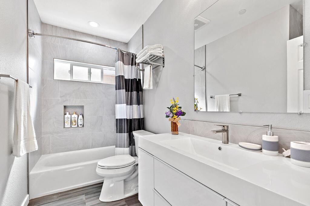 Photo of Bathroom in Mountain View