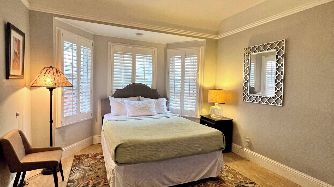 Photo of Bedroom in Burlingame