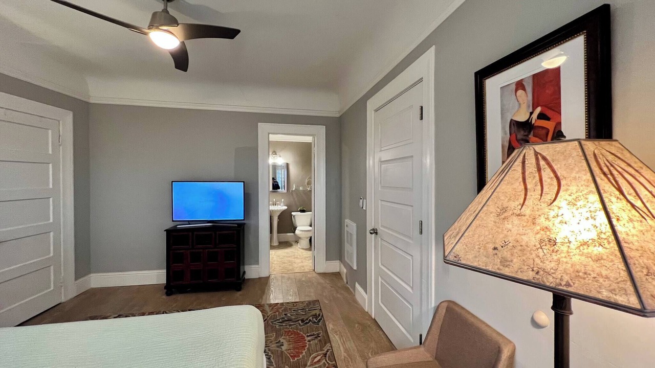 Photo of Bedroom in Burlingame