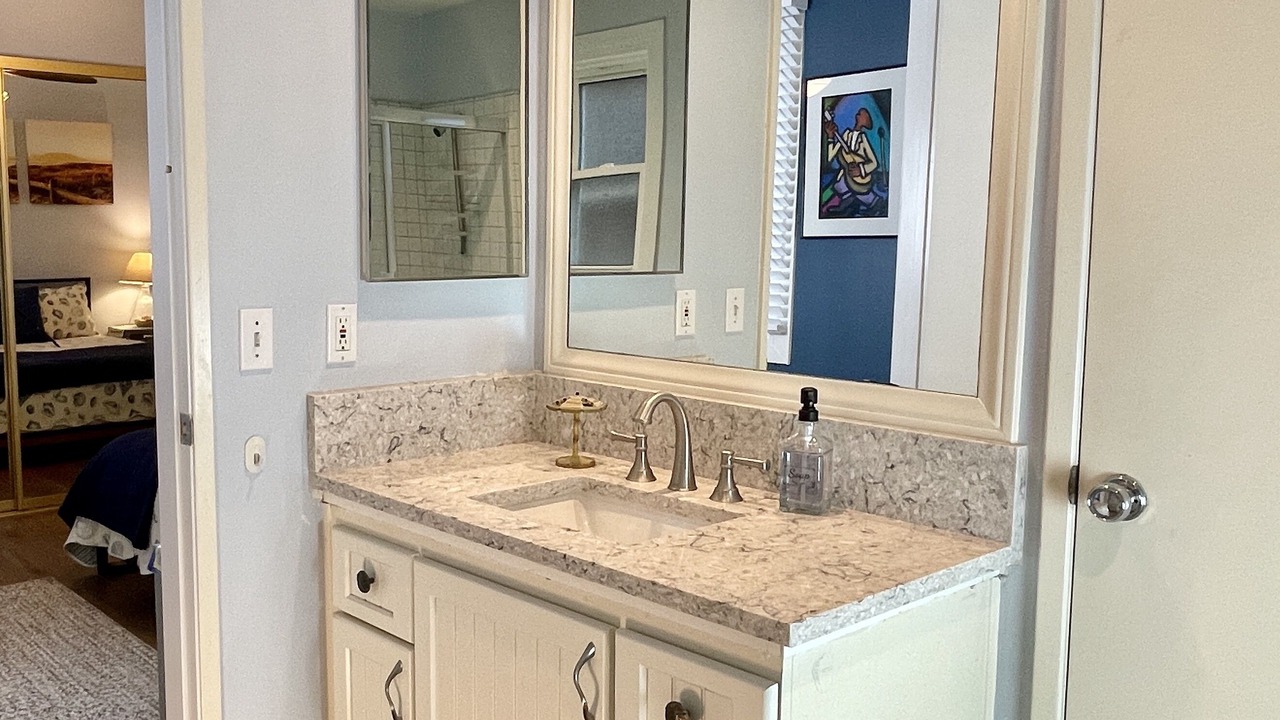 Photo of Bathroom in Marina Peninsula