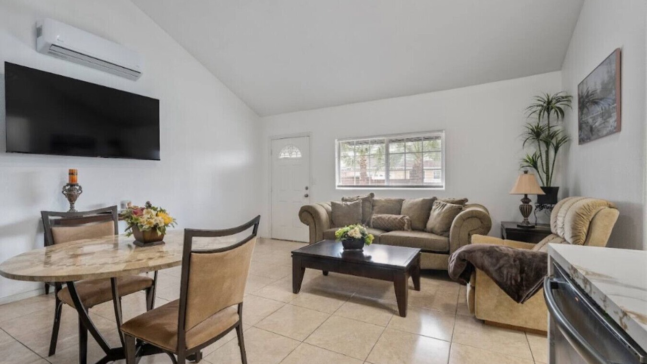 Photo of Livingroom in Winnetka