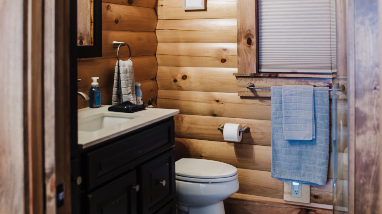 Photo of Bathroom in Nelsonville