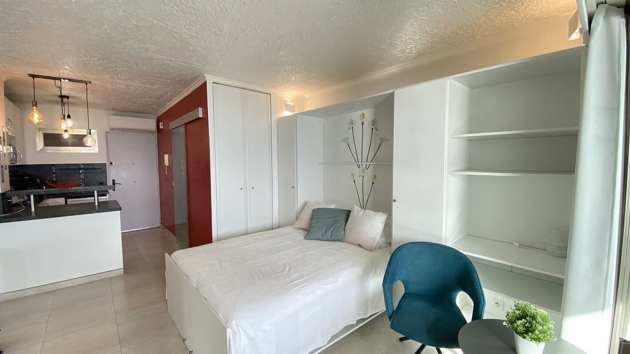 Photo of Bedroom in Saint-Laurent-du-Var