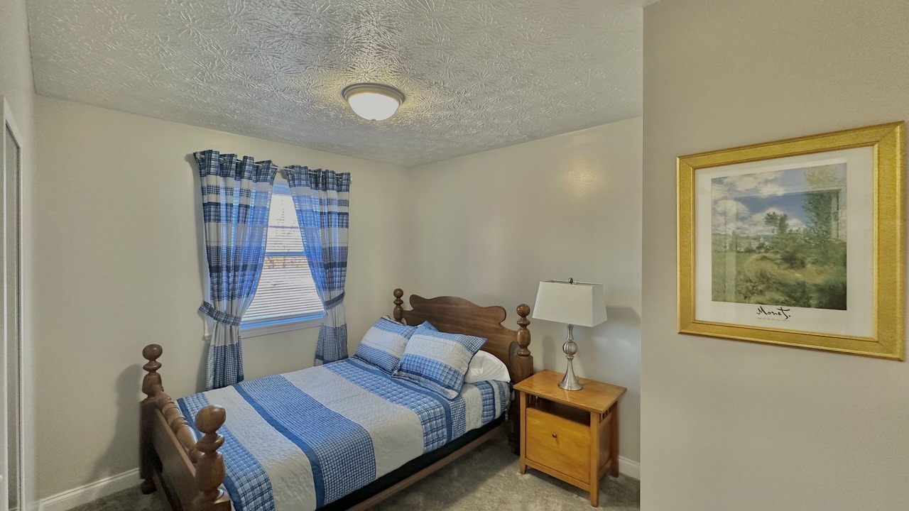 Photo of Bedroom in Shelbyville