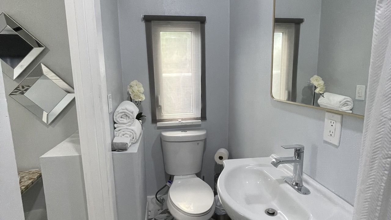 Photo of Bathroom in Egypt Lake-Leto