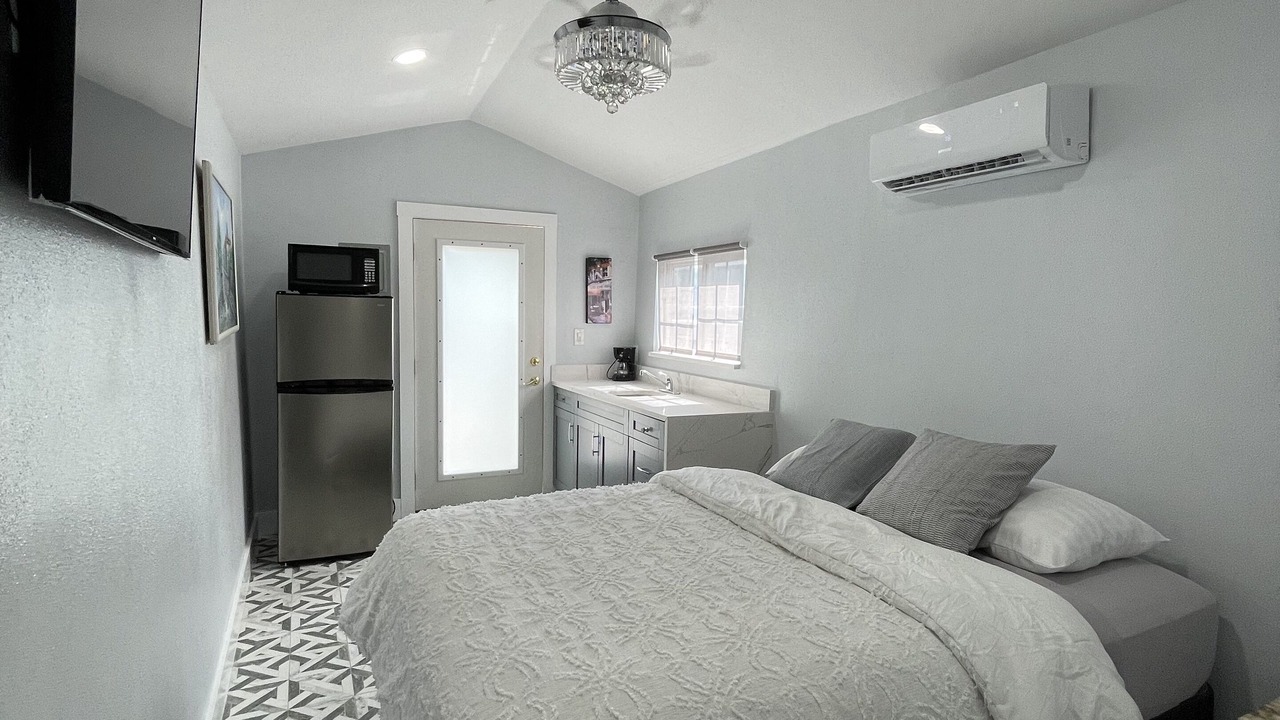Photo of Bedroom in Egypt Lake-Leto