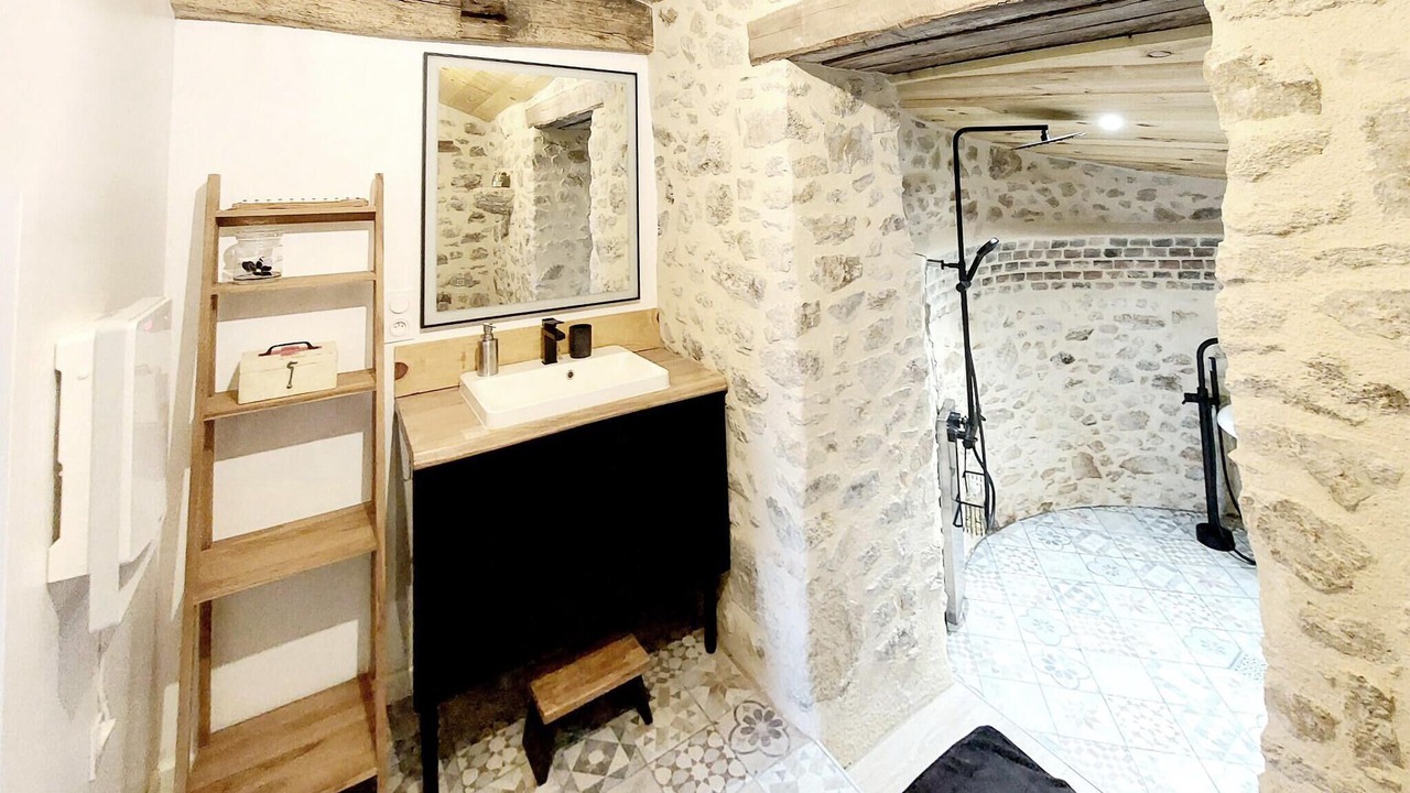 Photo of Bathroom in Mauleon