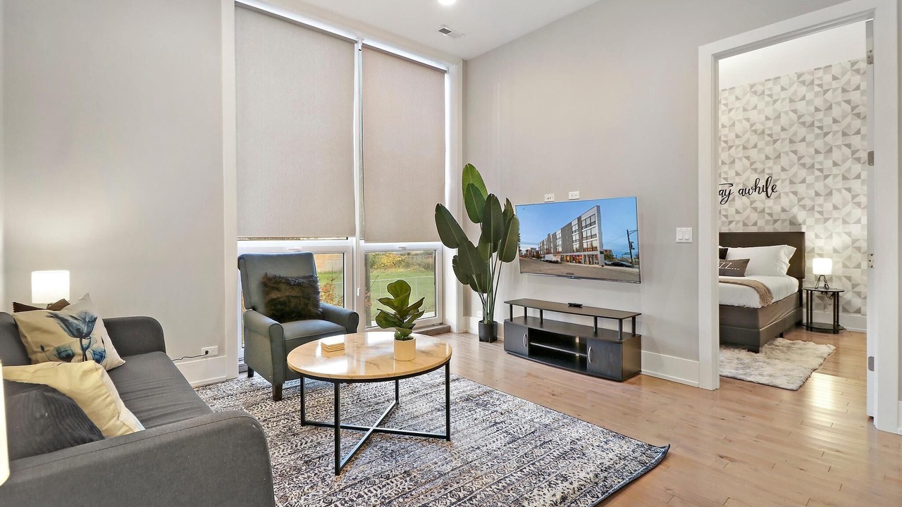 Photo of Livingroom in River North