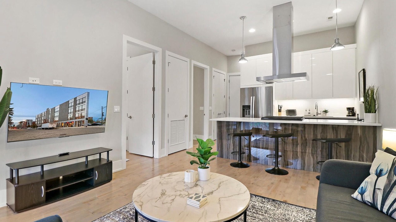 Photo of Livingroom in River North