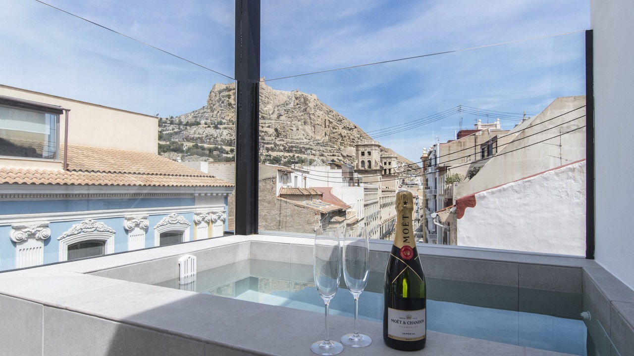 Photo of Patio Balcony in Alicante City Centre