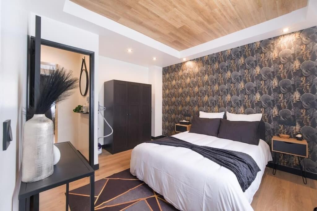 Photo of Bedroom in Athis-Mons