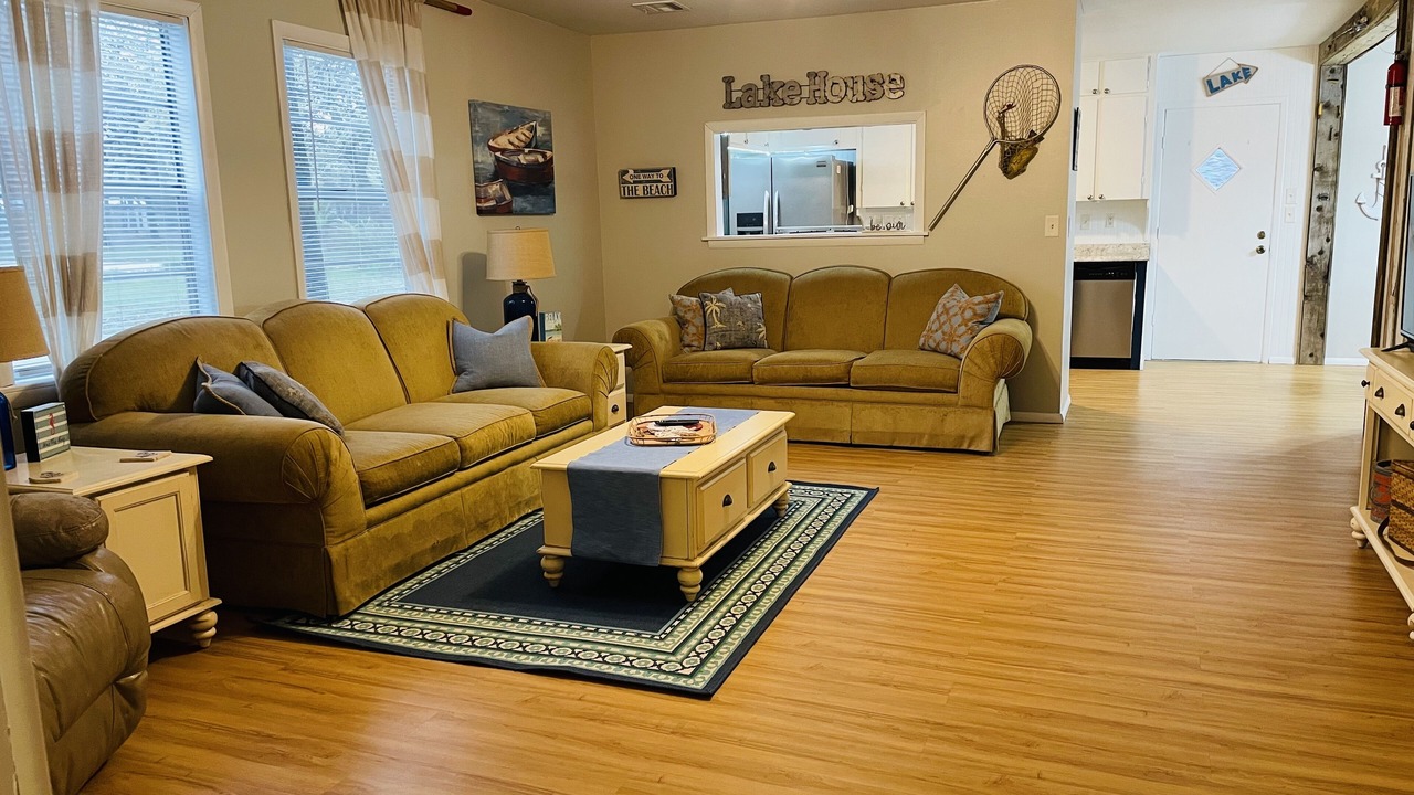 Photo of Livingroom in Kingston