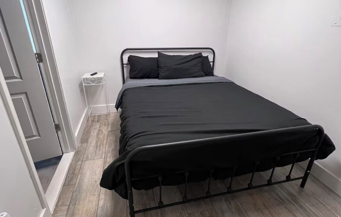 Photo of Bedroom in Alexandria