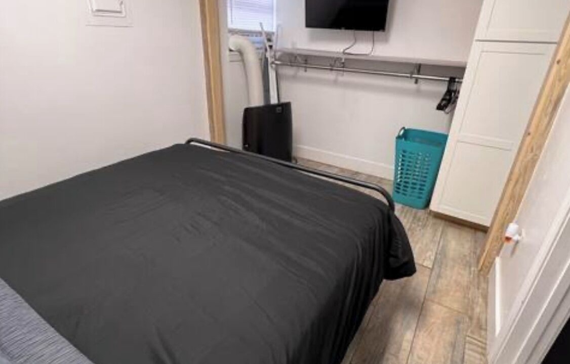 Photo of Bedroom in Alexandria