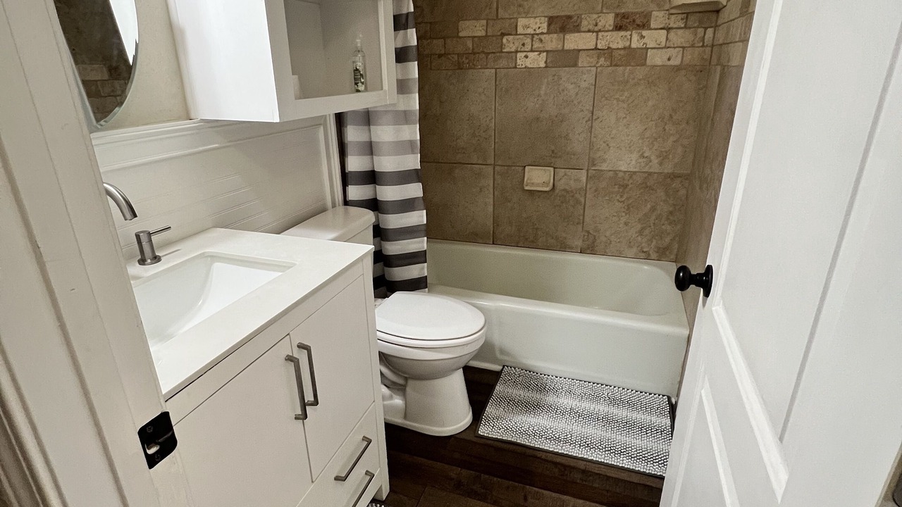 Photo of Bathroom in Alexandria