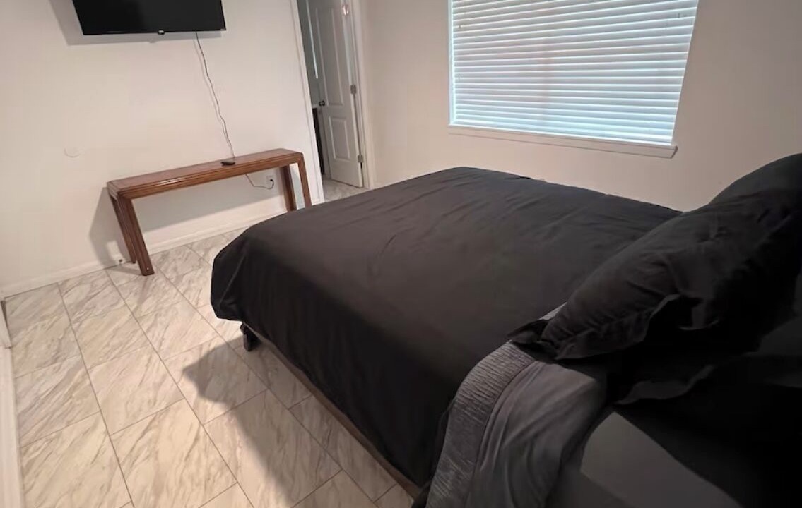Photo of Bedroom in Alexandria