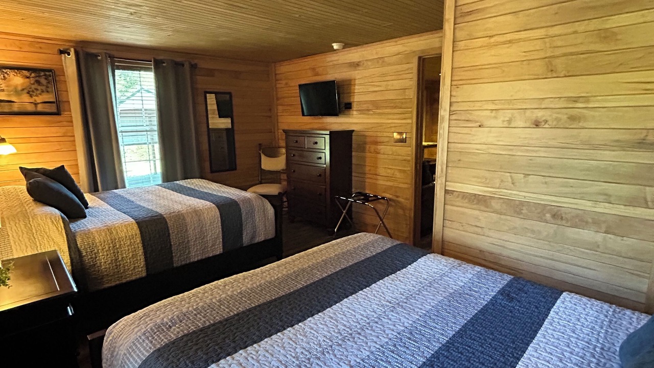 Photo of Bedroom in Grand Rivers